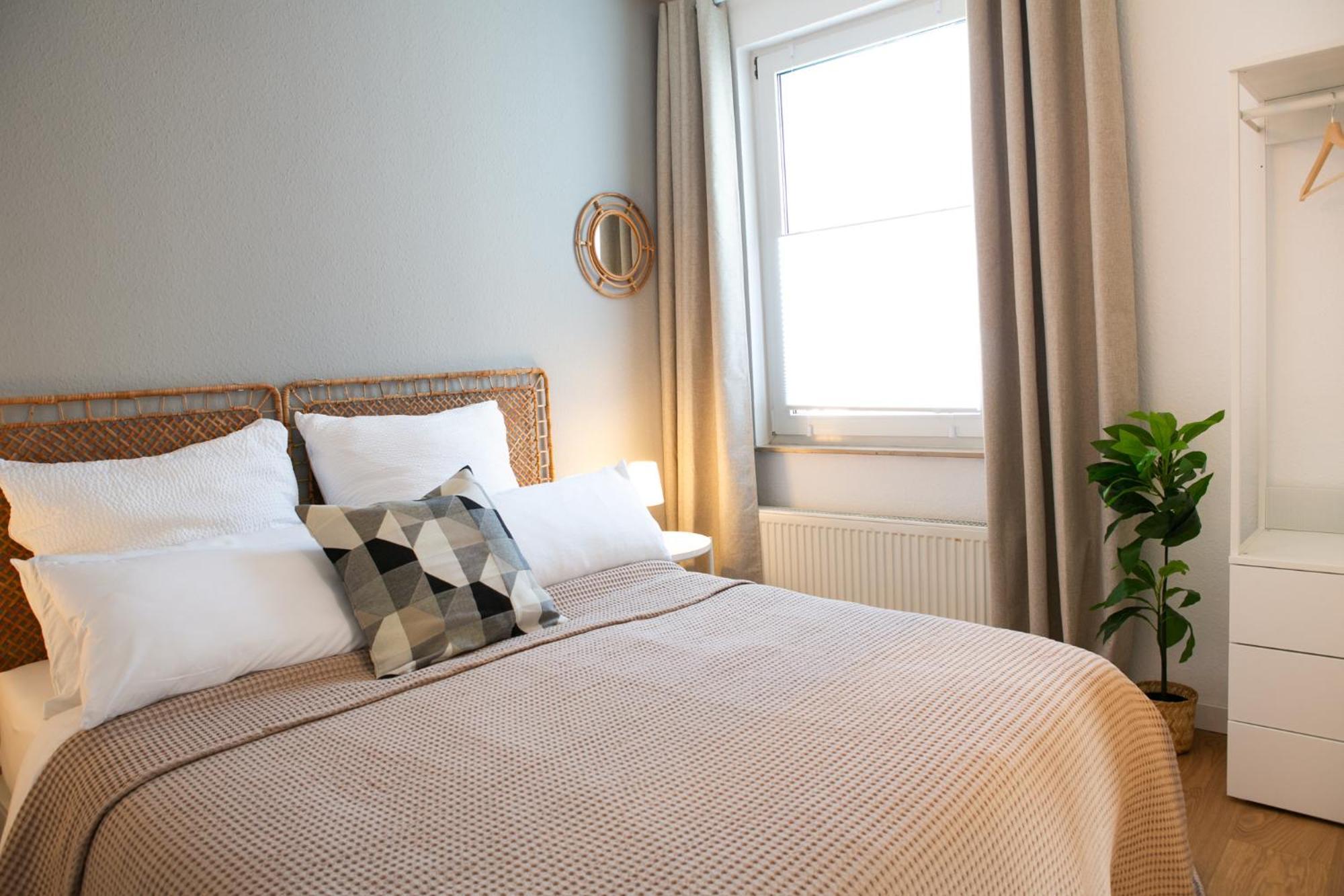 2 Zimmer, Bett Und Schlafsofa, Balkon, Waschmaschine L Leipzig Extérieur photo
