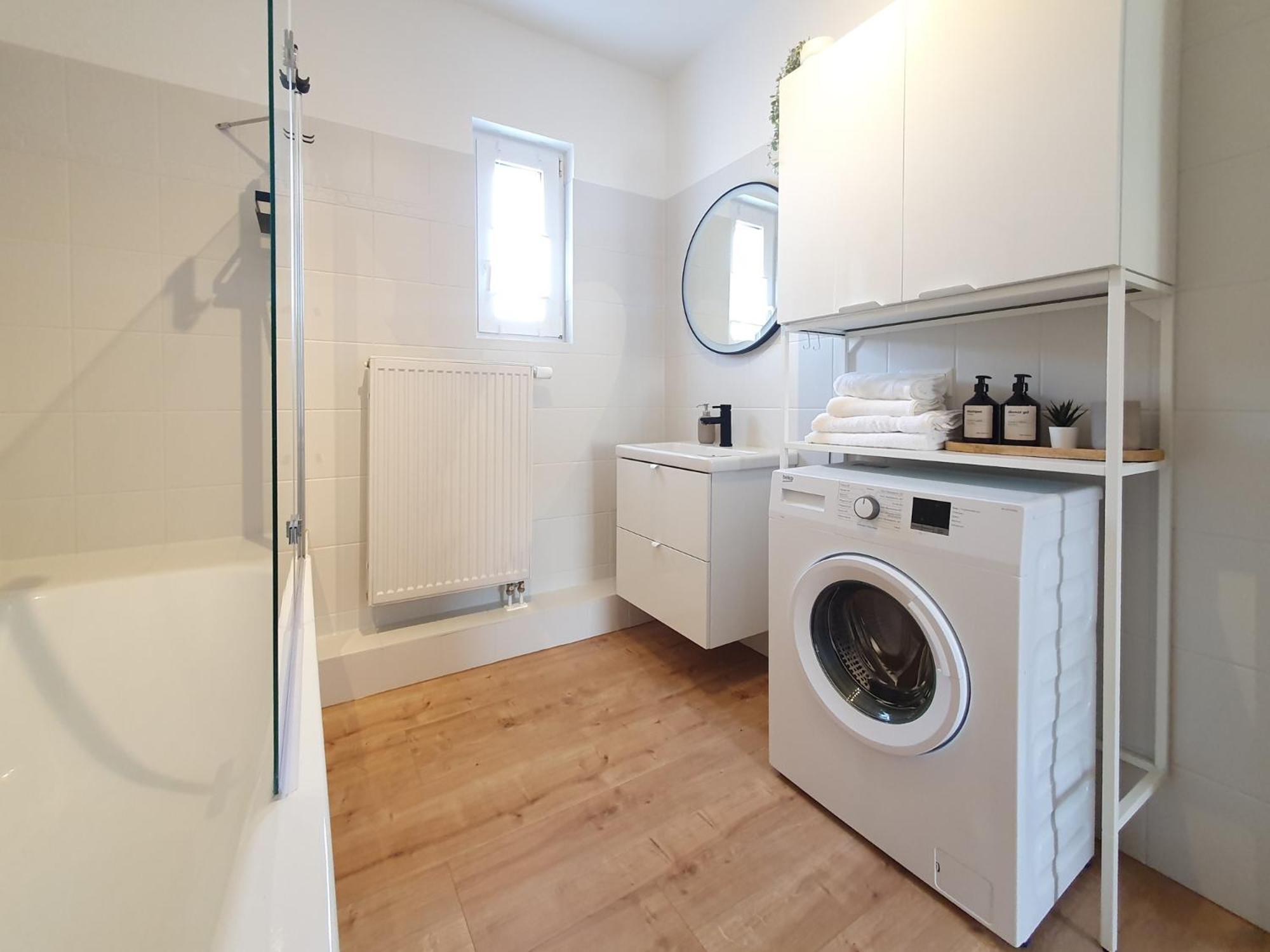 2 Zimmer, Bett Und Schlafsofa, Balkon, Waschmaschine L Leipzig Extérieur photo